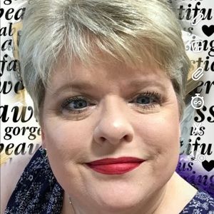 Meet your Posher, Toni